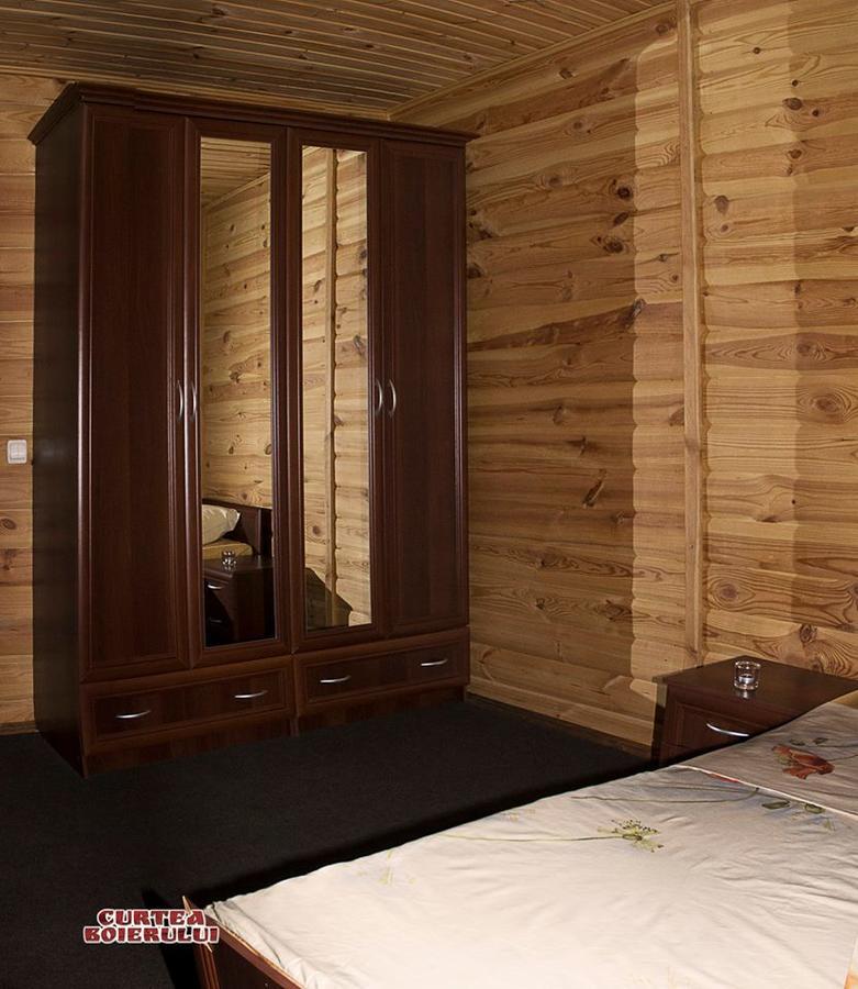 Peresecina Curtea Boierului Hotel מראה חיצוני תמונה